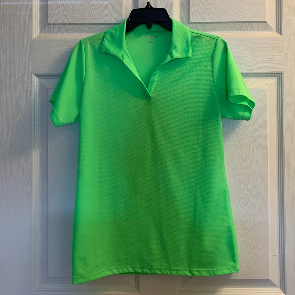 Neon green polo (definitely a “medium” size!)